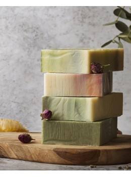 ATELIER SAVONNERIE  1 PERSONNE